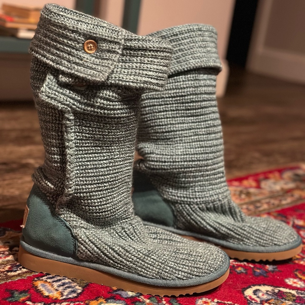 Blue Uggs Warm Booties size 7 Slippers Knit Ugg Winter Boots